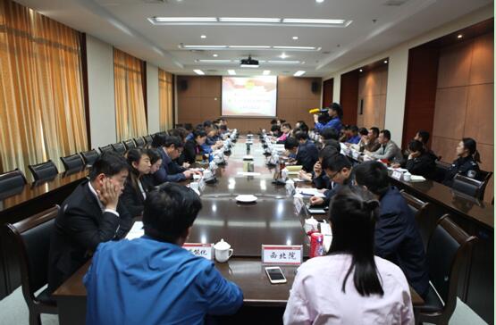 集團(tuán)公司團(tuán)委:學(xué)習(xí)總書記講話 做合格共青團(tuán)員1.jpg